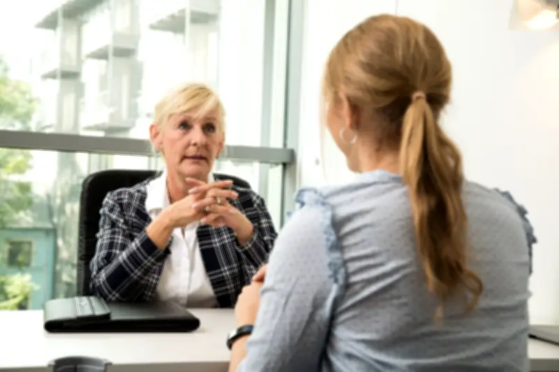 Nach der Abmahnung: So bewahren Sie Ihren Arbeitsplatz und stärken Ihre Position