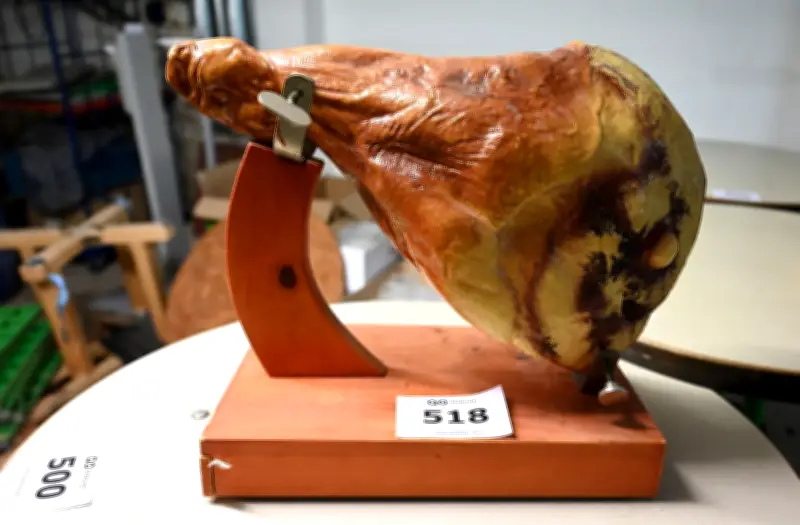 Nach Insolvenz: Auktion bei Feinkostlegende Rogacki in Berlin-Charlottenburg