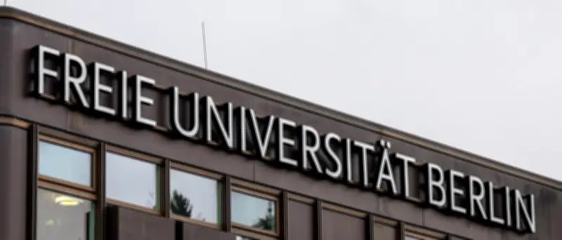 Nach jahrelangem Streit: Freie Universität Berlin wählt Andrea Güttner einstimmig zur neuen Kanzlerin
