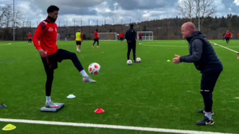 Nach Kreuzbandriss und Halswirbelbruch: RWE-Talente Raphael Jacky und Luca Florian kämpfen sich zurück