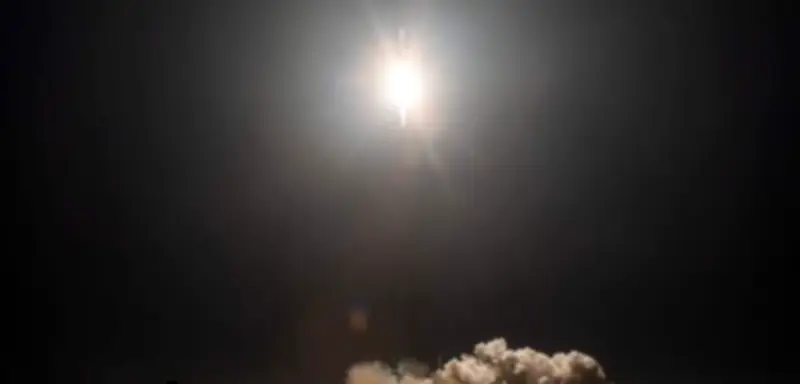 Nach medizinischem Notfall: SpaceX-Crew 12 erreicht ISS als Ersatz für vorzeitig zurückgeholte Astronauten