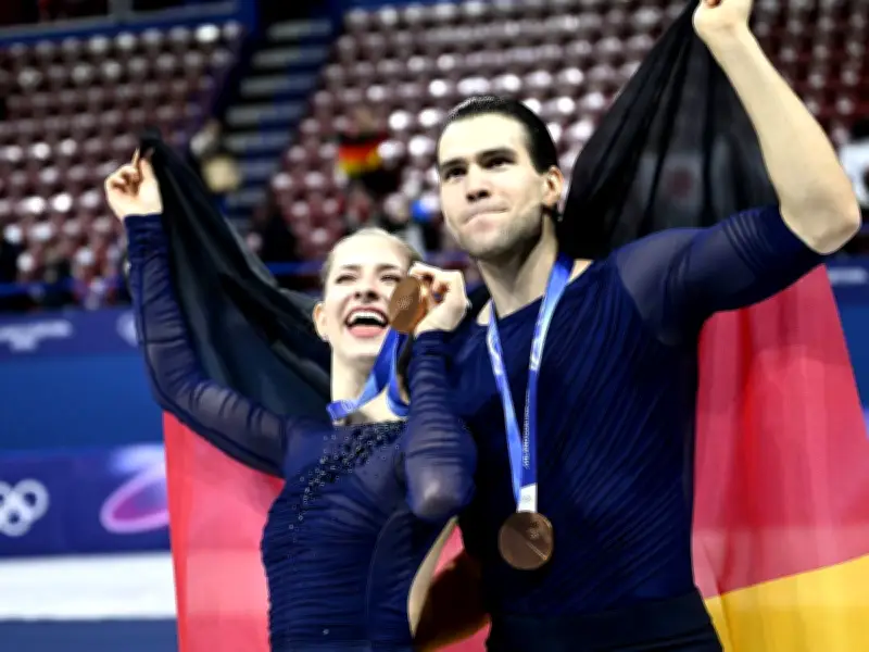 Nach Olympia-Bronze: Hase/Volodin geben keine klare Zukunftsaussage