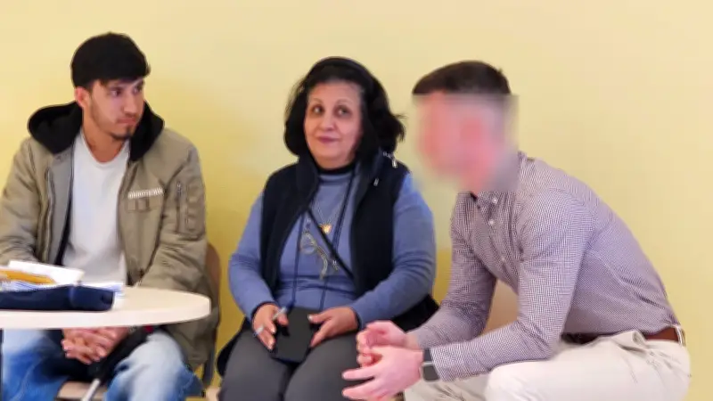 Nach Unfall bei Blaulichtfahrt in Halle: Opfer und Polizist treffen sich vor Gericht