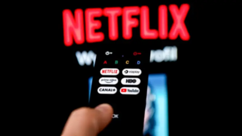 Netflix steigt aus Milliarden-Bieterkrieg um Warner Bros. aus – Paramount erhöht Druck