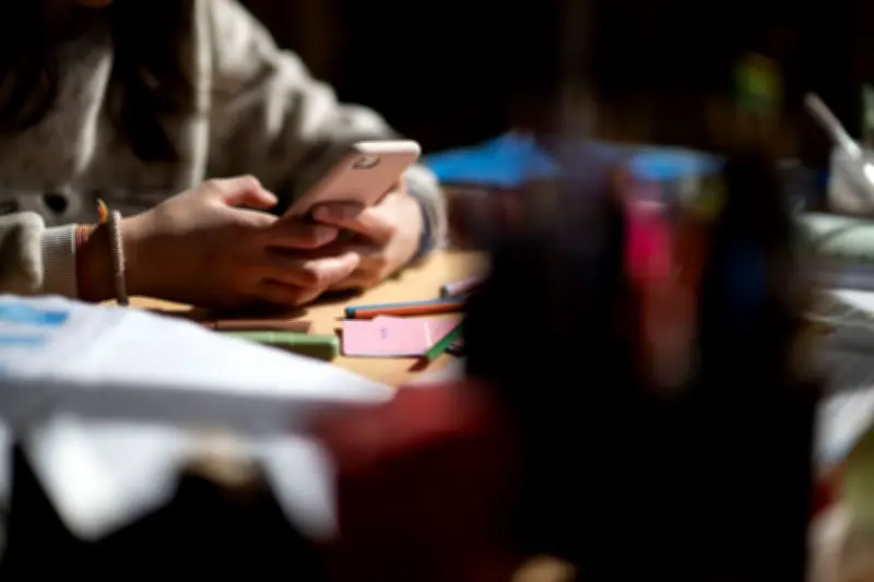 Neue App gegen Cybermobbing: Soforthilfe und Video-Coaches für Jugendliche