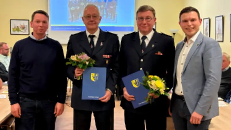 Neue Führung für Röbels Feuerwehr: Wilfert und Gödicke offiziell vereidigt