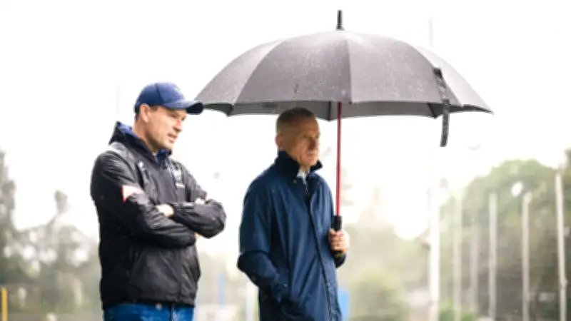 Neuer DFB-Boss: Enges Rennen um den Posten - Weber unter Druck