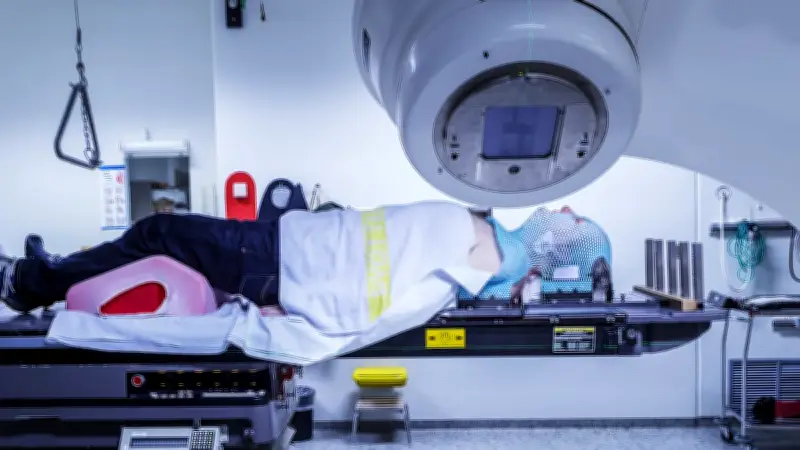 Neuer Therapieansatz: Krebszellen manipulieren Nervensystem für aggressives Wachstum