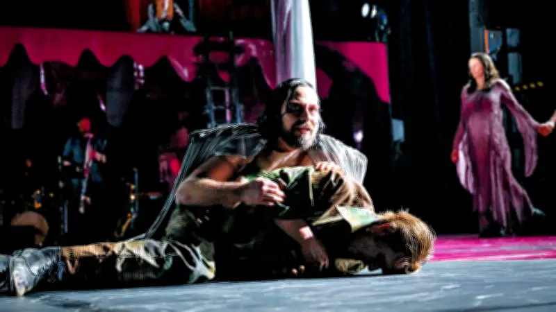 Neues Theater Halle inszeniert Büchners 'Woyzeck' in moderner Fassung mit Tom Waits-Songs