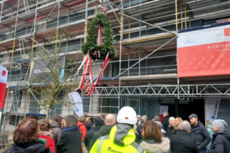 Neues Zentrum für Lehrerbildung in Potsdam: Richtfest für 35-Millionen-Euro-Bau