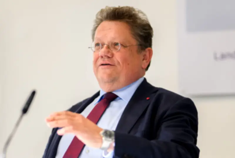 Niedersachsens Gesundheitsminister fordert Bund zu mehr Tempo bei Krankenhausreform auf