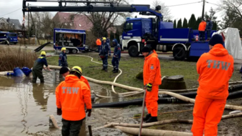 Nielitz vor dem Absaufen gerettet: THW-Pumpen verhindern Evakuierung im Peenetal