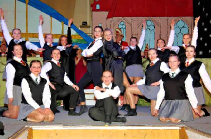 Nienburger Prinzengarde tanzt bei Landesmeisterschaften im karnevalistischen Tanzsport