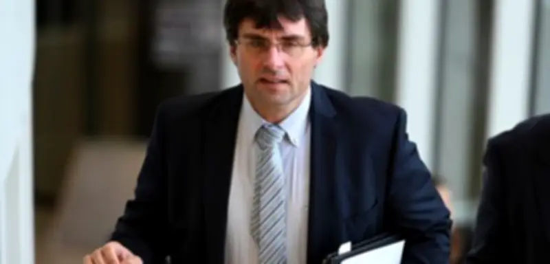 NRW-Finanzminister tauscht E-Auto gegen Diesel aus: Praktikabilität im Fokus