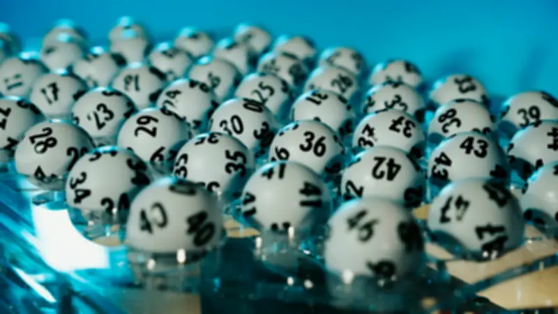 Nur eine Zahl fehlte zum Jackpot: Hessin gewinnt über 1,2 Millionen Euro bei Lotto