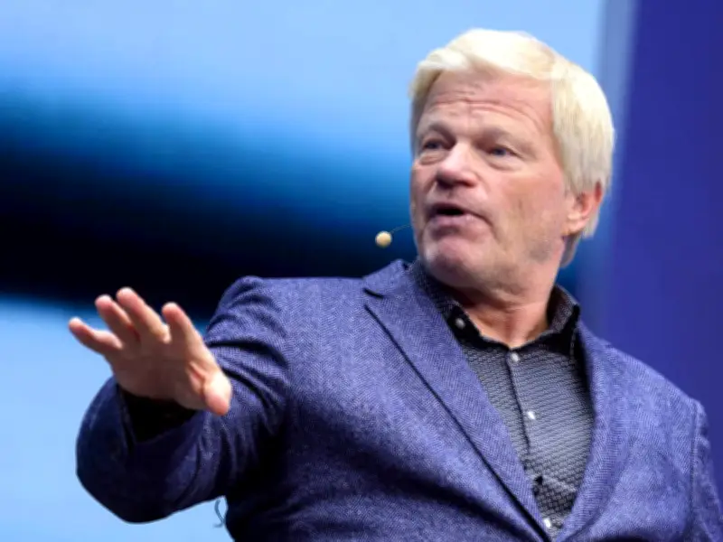 Oliver Kahn unterstützt Schlotterbecks Meister-Ansage: Klare Ziele als Schlüssel für Dortmunds Erfolg