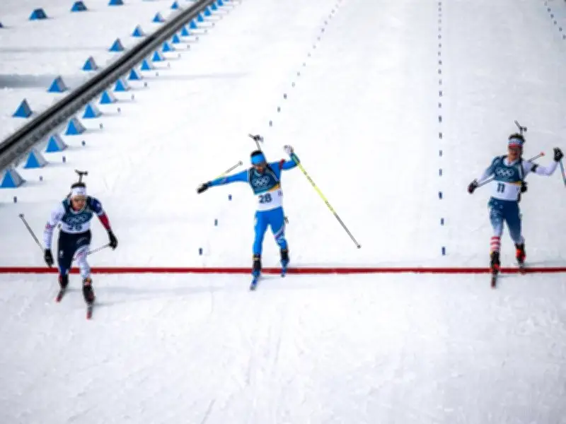 Olympia 2026: Kuriose Showeinlage beim Biathlon-Massenstart entscheidet über Plätze 27 bis 29