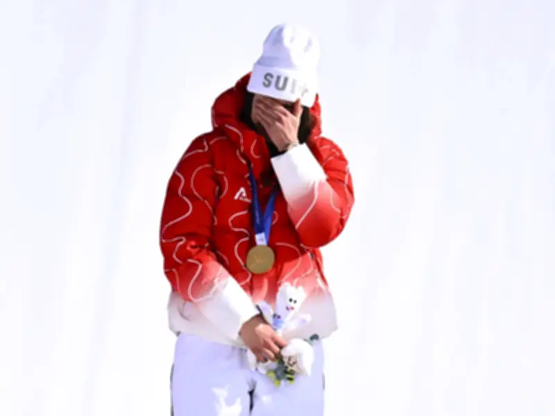 Olympia 2026: Mathilde Gremaud triumphiert über Eileen Gu trotz Trainer-Verlust