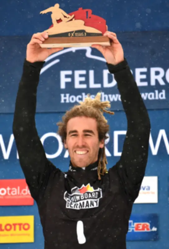 Olympia-Drama: Snowboarder Bolton bricht sich zwei Halswirbel im Training