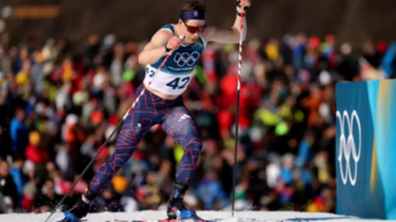 Olympia-Hingucker: Langlauf-Star startet bauchfrei bei sommerlichen Temperaturen