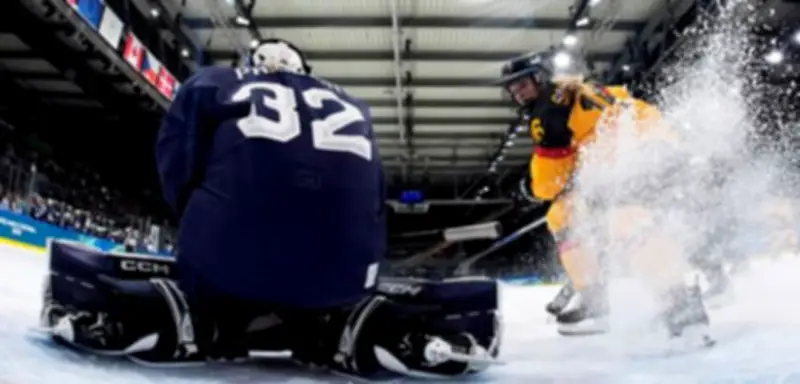 Olympia-Tag 5: Eishockey-Star Sturm kritisiert weiches Eis in Mailand – Biathleten fürchten Krankheiten