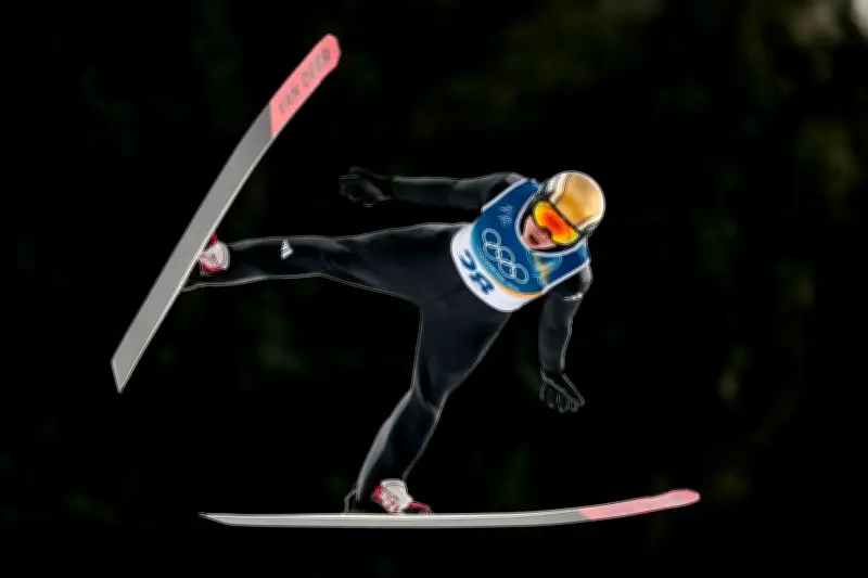 Olympische Winterspiele: Deutsche Kombinierer nach Springen ohne Medaillenchancen