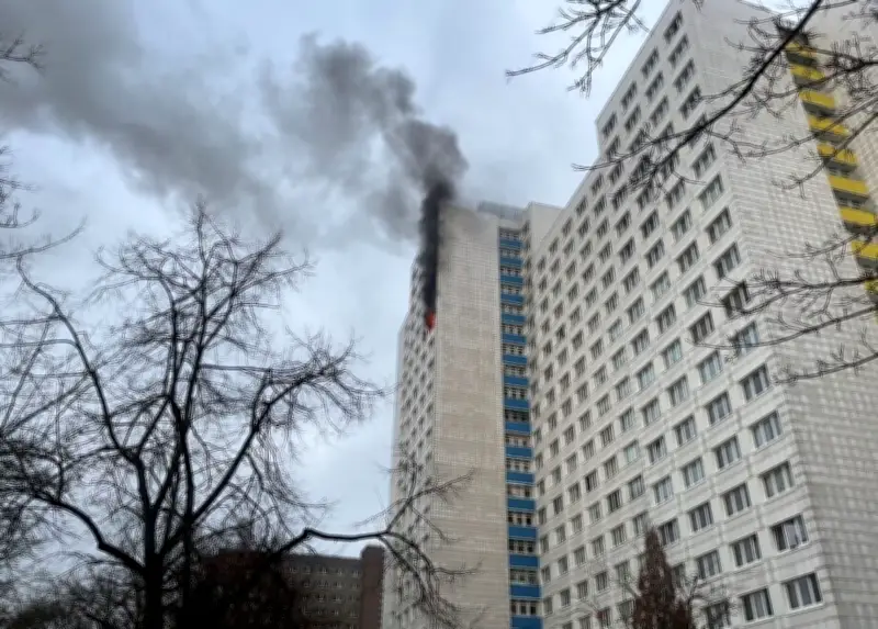 Paar nach verheerendem Hochhausbrand in Berlin-Lichtenberg festgenommen