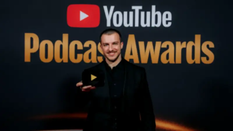Podcast-Awards in Berlin: Tim Gabel als YouTube-Legende ausgezeichnet