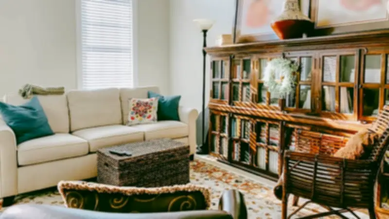 Poet Core: Der Einrichtungsstil, der Unperfektes zur Kunst erhebt