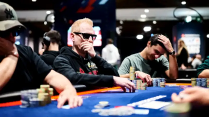 Poker-Titel rückt näher: Kölner Spieler Felix Schneiders im Finale der EPT Paris