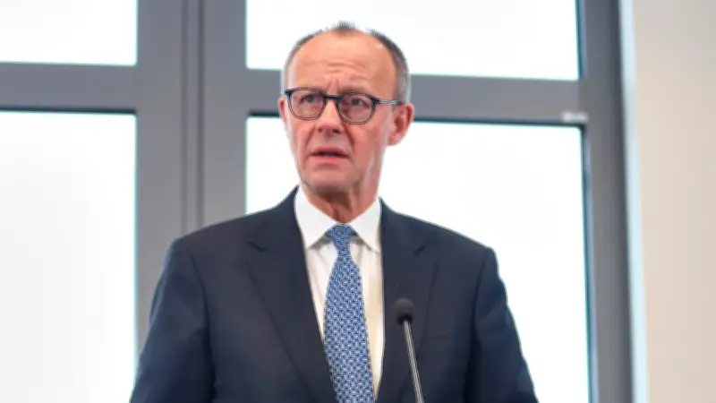 Politischer Aschermittwoch: Merz in Trier und bundesweite Redeschlachten im Fokus