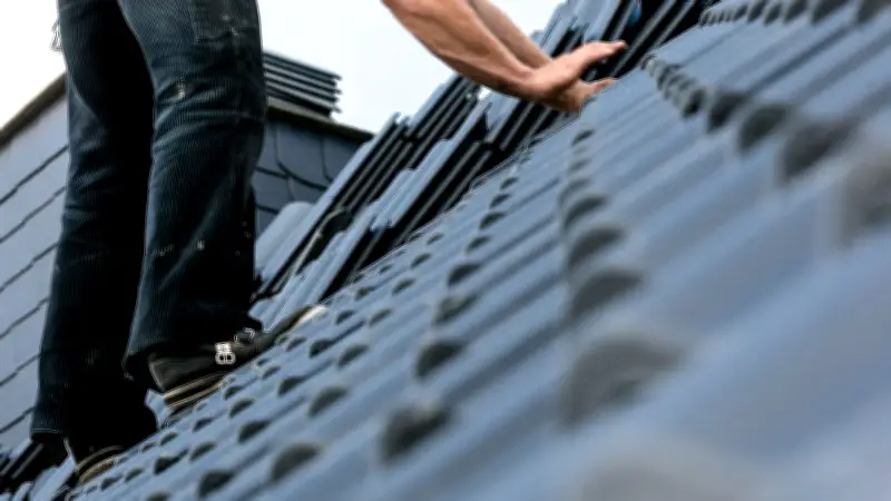 Polizei Burgenlandkreis warnt vor reisenden Handwerkern nach Betrugsvorfall in Weißenfels