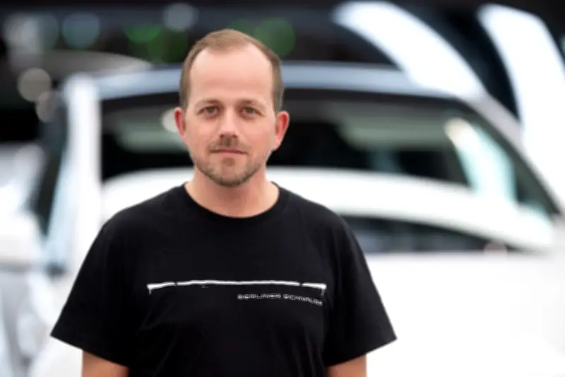 Polizeieinsatz bei Tesla: Werksleiter zeigt IG Metall-Vertreter an