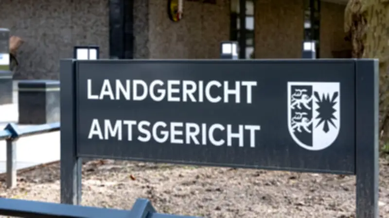 Prozess auf Fehmarn: Staatsanwaltschaft fordert achteinhalb Jahre Haft für mutmaßlichen Ehemörder