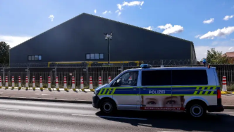 Prozess gegen Weihnachtsmarkt-Attentäter Taleb A. in Magdeburg: Ein temporärer Gerichtssaal für ein historisches Verfahren