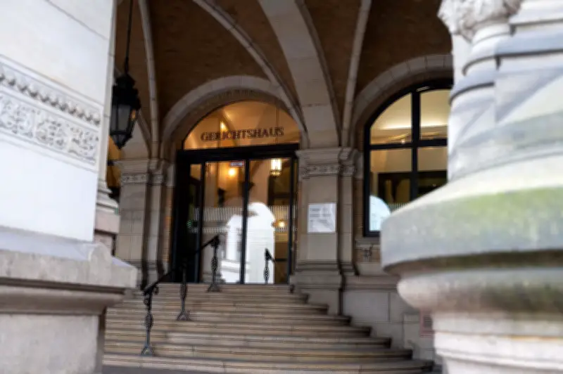 Prozess in Bremen: Zwei Männer wegen geplantem Sprengstoffanschlag auf Bremerhavener Klinik