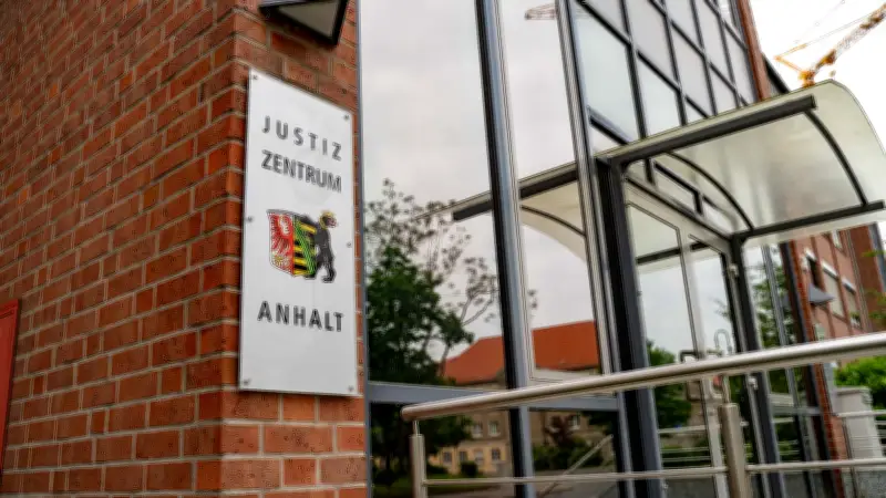 Prozess in Dessau: Mann mit Messer bedrohte Menschen - Psychiatrie statt Haft?