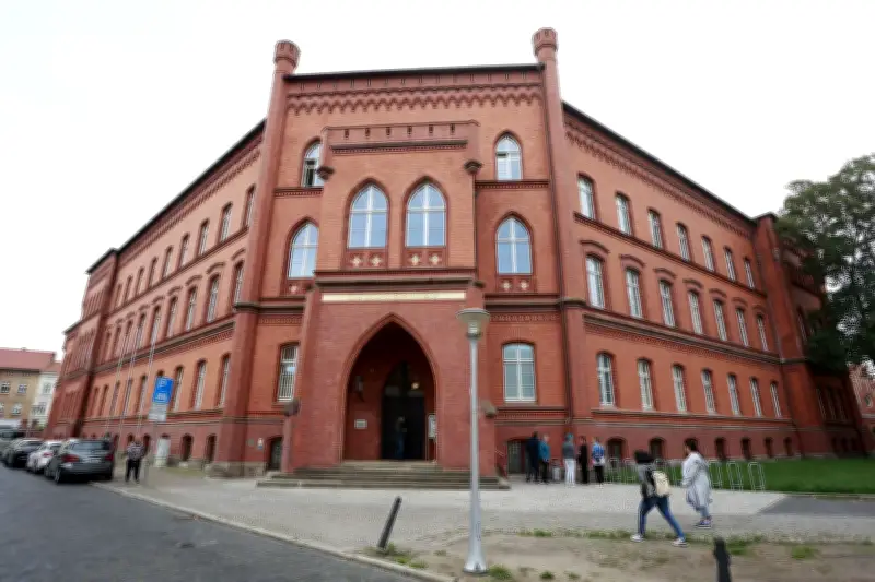 Prozess um Tötung in JVA-Burg: Letzter Verhandlungstag startet verspätet