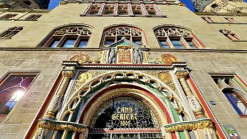 Prozessauftakt in Halle: Taxifahrer verstrickt sich in Widersprüche bei Raubvorwürfen