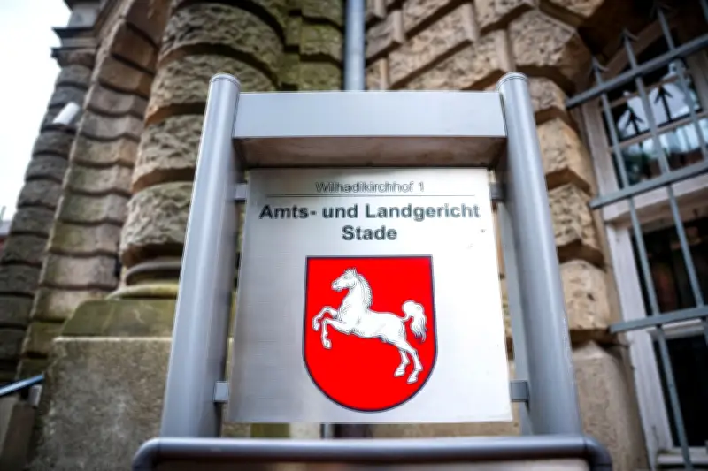 Prozessauftakt in Stade: Vater bestreitet Anstiftung zum Mord an seiner Tochter