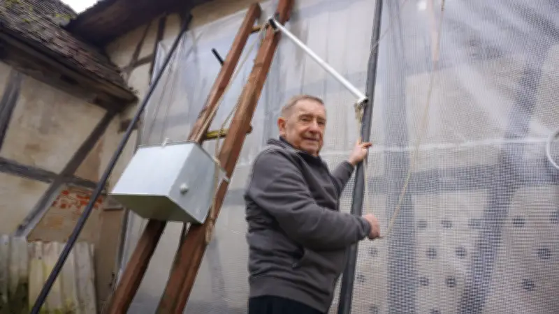 Pyramidenbau-Rätsel gelöst? Rentner aus Sachsen-Anhalt entwickelt Hebel-Theorie in Scheune