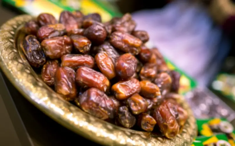Ramadan-Snacks: Zwei schnelle Rezepte für Dattel-Bällchen zum Fastenbrechen