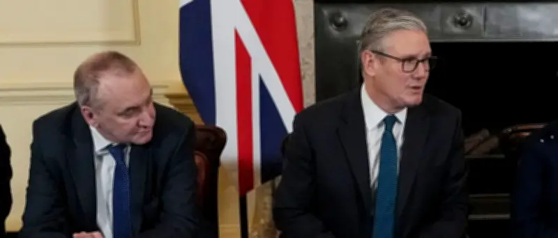 Regierungskrise in Großbritannien: Kabinettsekretär Chris Wormald tritt nach Epstein-Skandal zurück