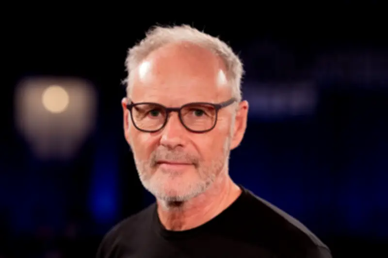 Reinhold Beckmann zieht nach Wasserschaden unters Dach in Ottensen