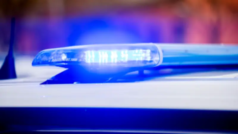 Reizgas-Attacke in Halles Franckestraße: Sechs Schüler verletzt, Polizei im Großeinsatz