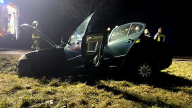 Riskantes Überholmanöver auf L66 bei Hedersleben: 39-Jähriger landet im Graben