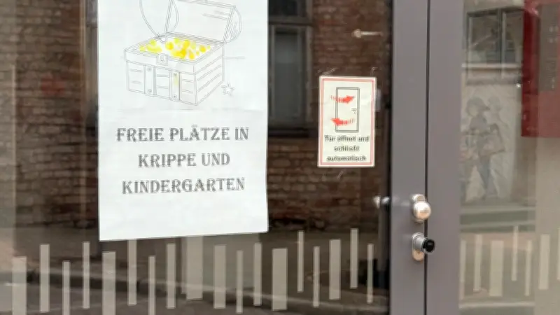 Rostock nutzt freie Kita-Plätze für neue Sozialangebote bei Geburtenrückgang