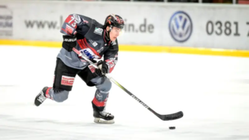 Rostock Piranhas kämpfen um Playoff-Platz in Eishockey-Oberliga Nord