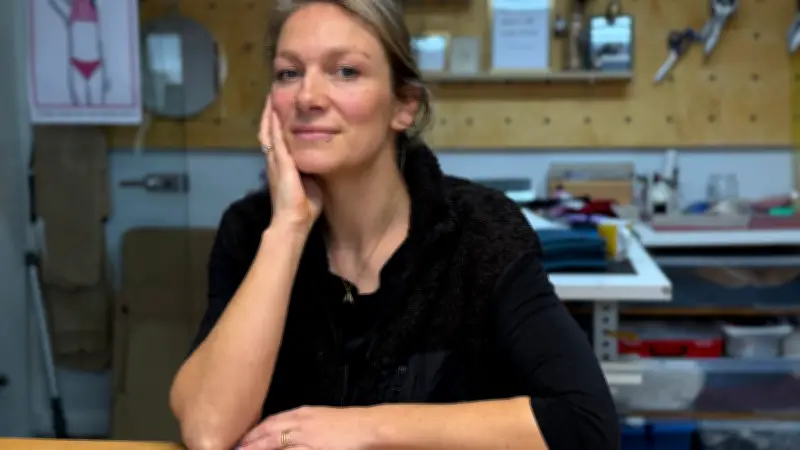 Rostocker Modedesignerin bricht mit feministischer Statement-Mode Tabus