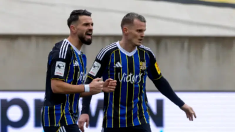 Saarbrücken-Star würdigt Ex-Coach nach lang ersehntem Sieg gegen Stuttgart II